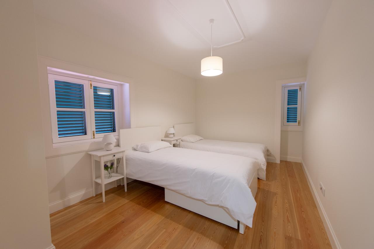 Apartamentos Da Queimada ฟุงชาล ภายนอก รูปภาพ